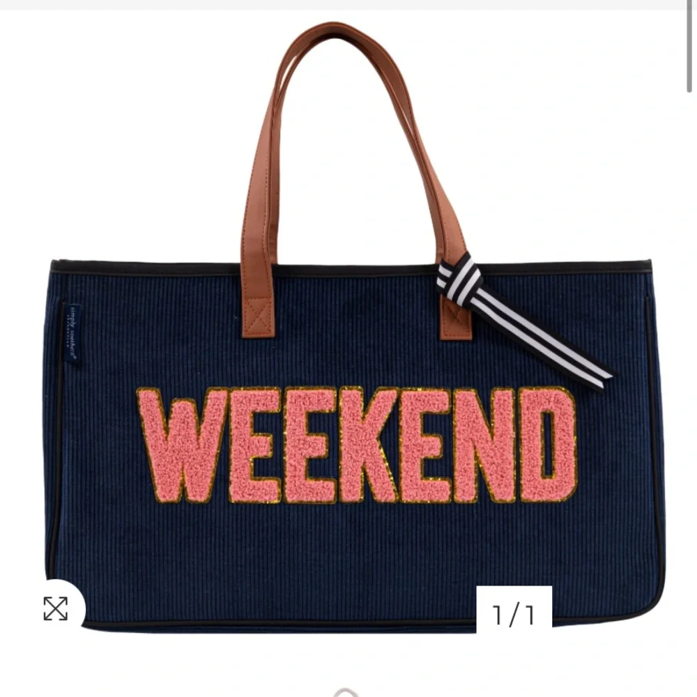 Simply southern weekend sparkle tote. NWT . Retsil‎ 51